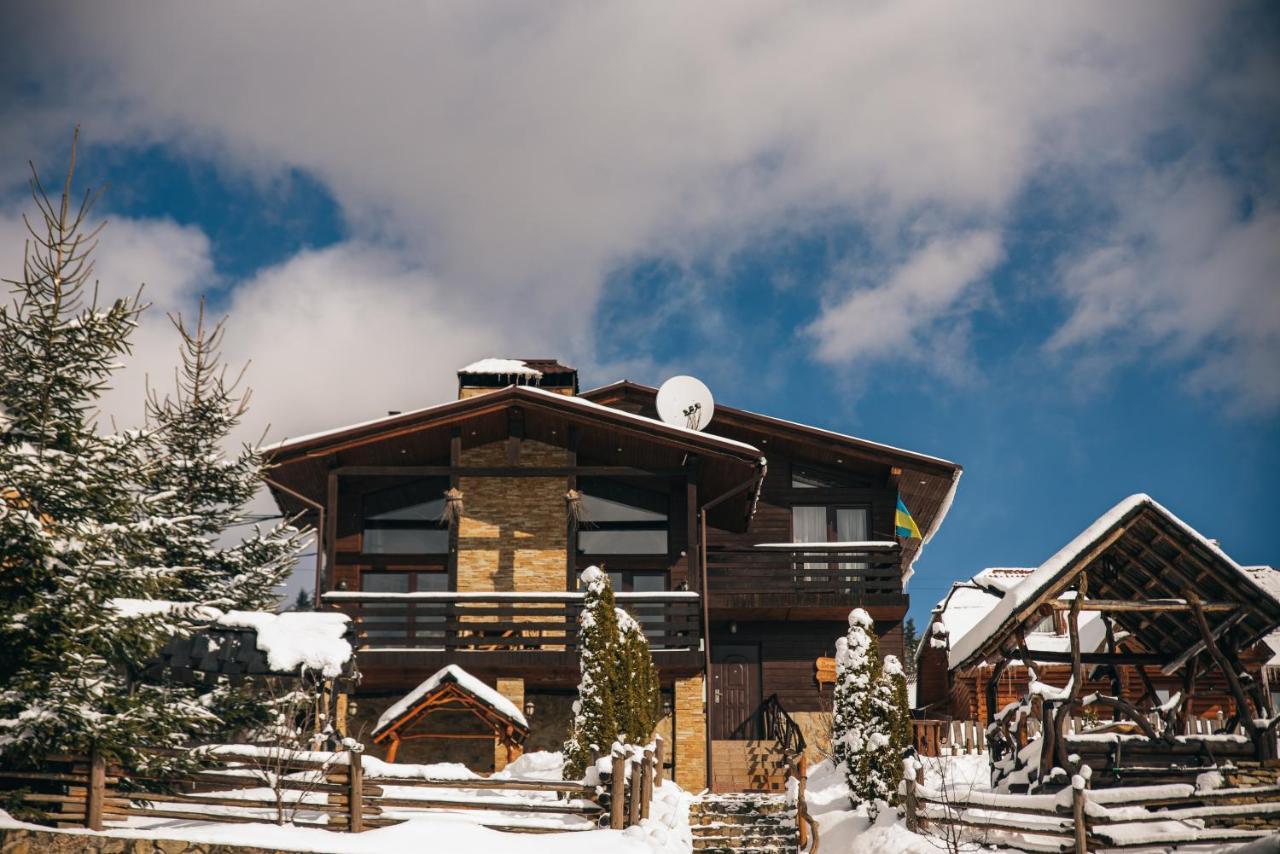 Stara Pravda Villas Bukovel Bagian luar foto