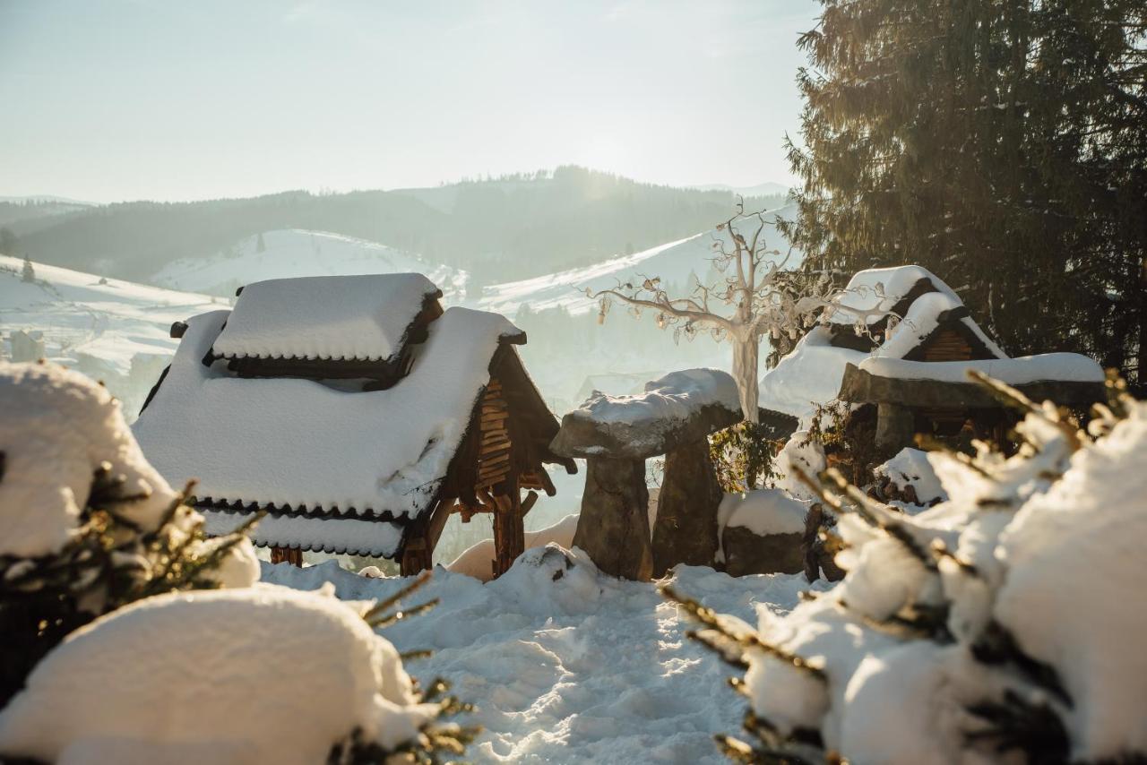 Stara Pravda Villas Bukovel Bagian luar foto