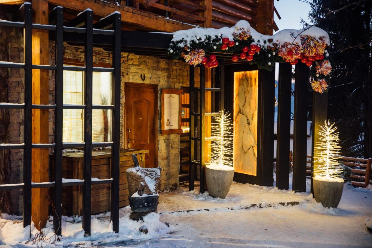 Stara Pravda Villas Bukovel Bagian luar foto