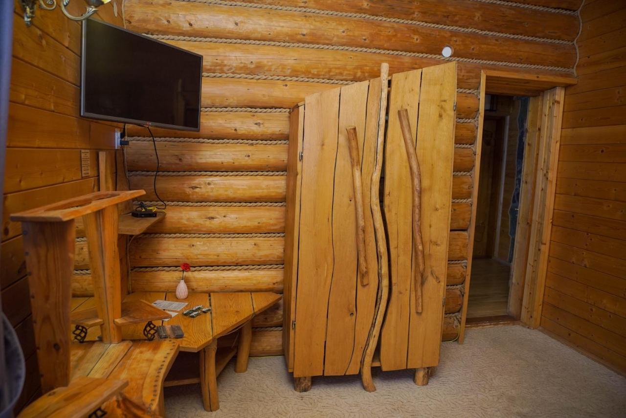 Stara Pravda Villas Bukovel Bagian luar foto
